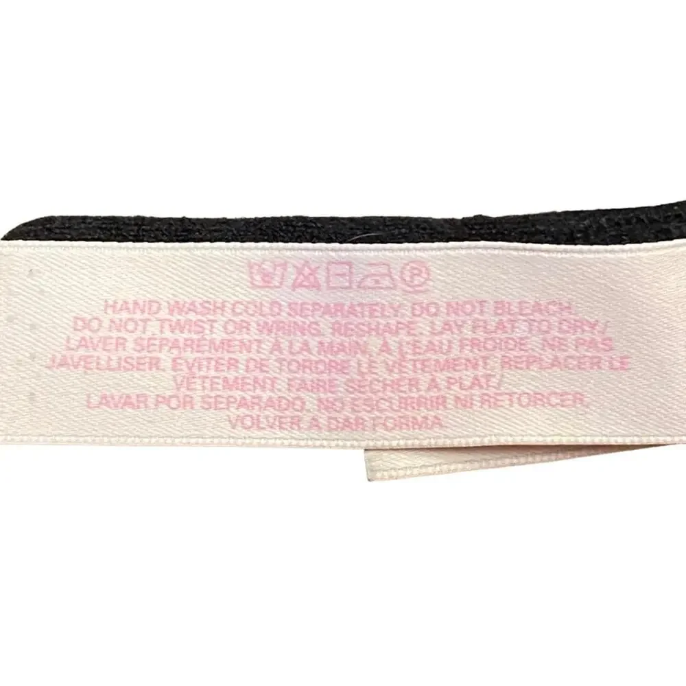 Victoria’s Secret Push-Up Bra In Red and Black Women’s Size 34C